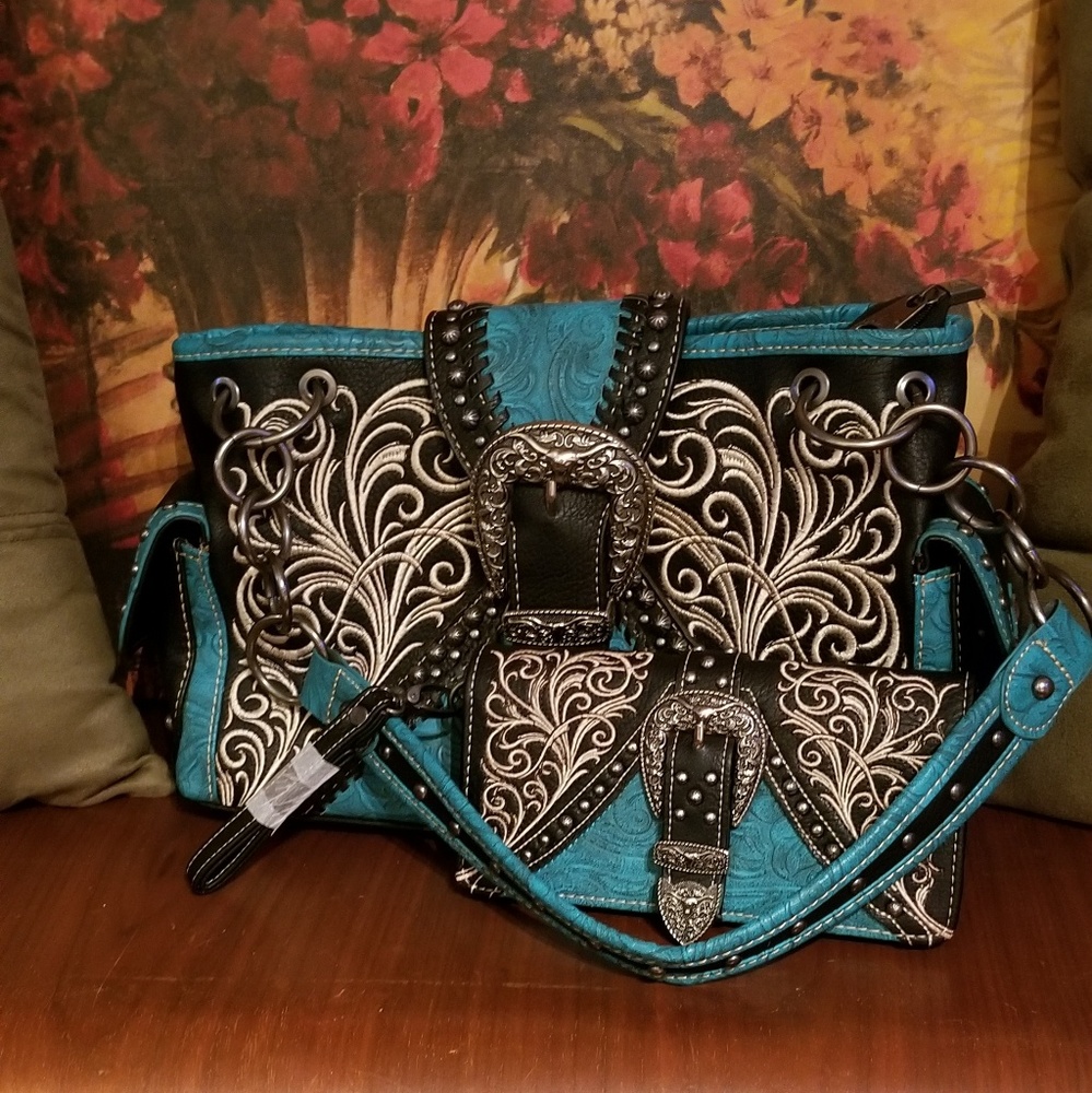 Matching wallet and Montana West Turquoise purse